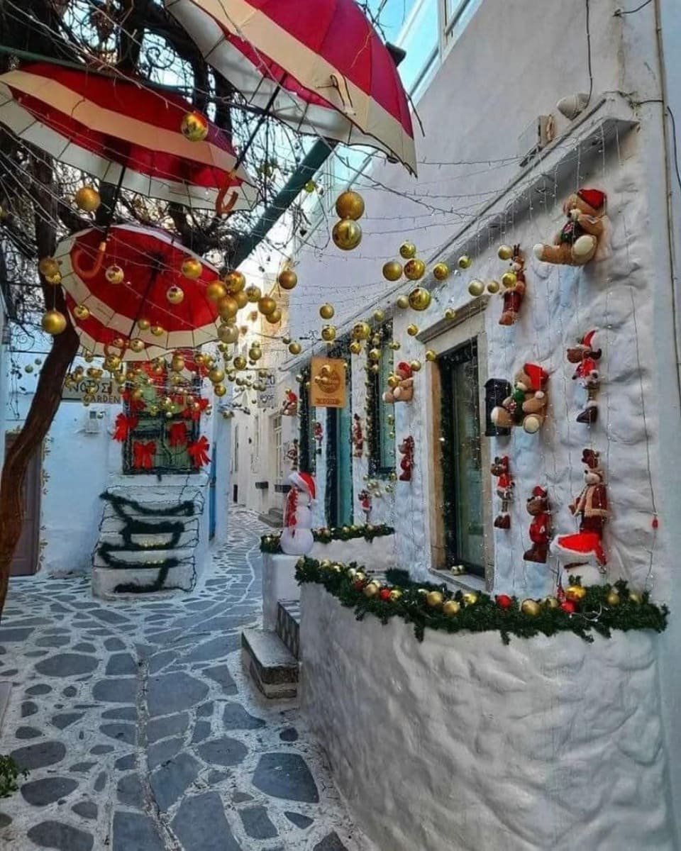 Christmas in Thira Christmas in Thira