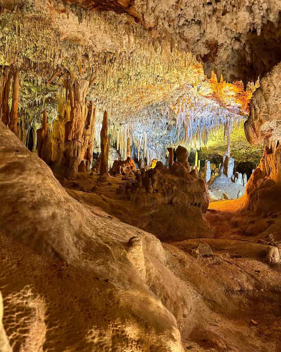 Caves of Hams
