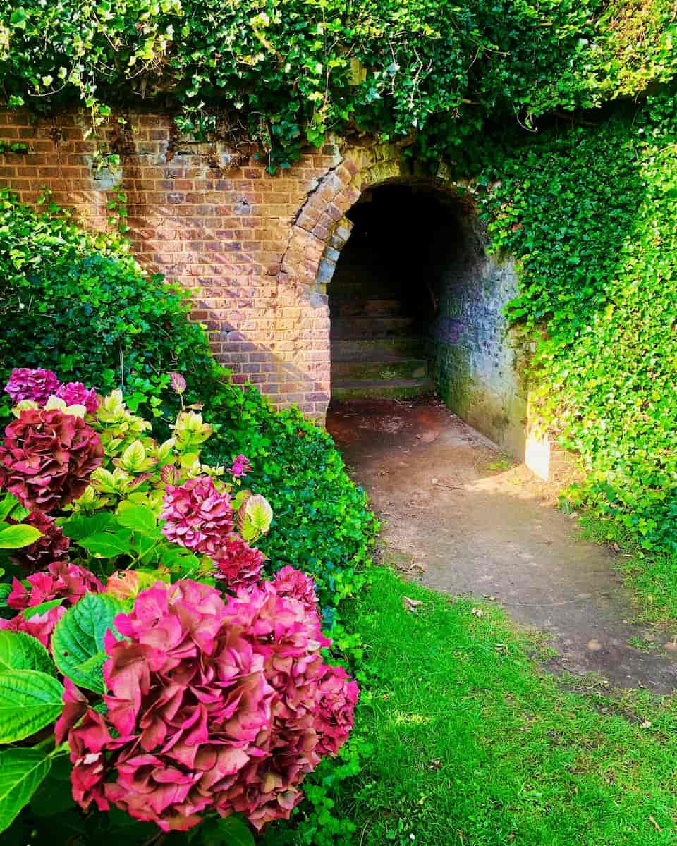 The Hanging Gardens, Le Havre